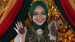 Lestarikan Tradisi, Aceh Gelar Lomba Memakai Inai