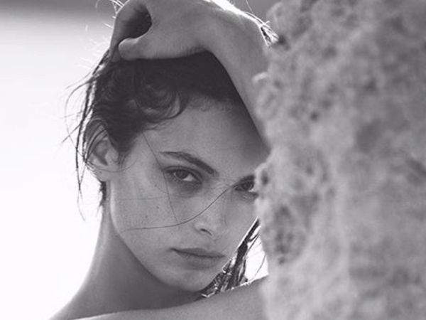 8 Potret Model Israel yang Diduga Gantikan Bella Hadid di Iklan Dior