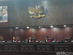 Hakim MK Suhartoyo Pimpin Sidang Gugatan Baru soal Usia Capres-Cawapres
