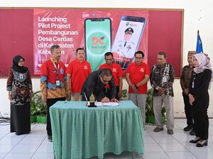 Bupati Kebumen Launching Pilot Project Pembangunan Desa Cerdas Bupati Kebumen Launching Pilot Project Pembangunan Desa Cerdas