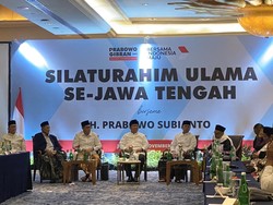 Dapat Dukungan Kiai Jawa Tengah, Prabowo: Paling Penting Doanya