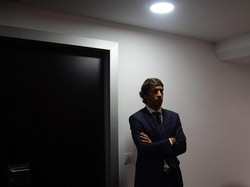 Diisukan Jadi Pengganti Ancelotti, Raul Bilang Begini