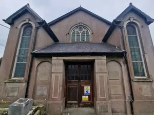 Rumah Besar Dijual Cuma Rp 1 M, Tapi Lokasinya Bikin Merinding