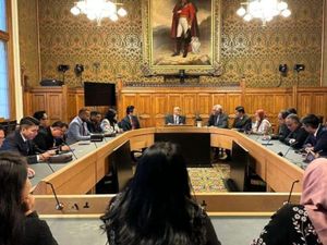 Banggar DPR Perkuat Kerja Sama Investasi-Perdagangan dengan Parlemen Inggris