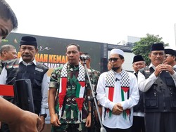 TNI AD Bersama UAH dan Baznas Kirim Bantuan Kemanusiaan ke Gaza Palestina