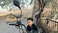7 Gaya Stylish Baby Izz Anak Nikita Willy di Turki, Ganteng & Menggemaskan