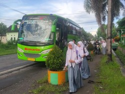 Bang Anjar Siap Antar Jemput Pelajar di Blitar, Gratis!