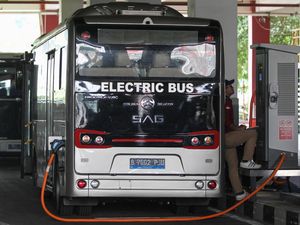 Bus Listrik Siap Antar-Jemput Penonton Piala Dunia U-17 di Surabaya