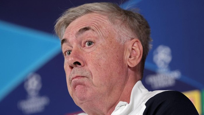Real Madrids coach Carlo Ancelotti answers to journalists during a press conference at Valdebebas Sport City in Madrid on November 7, 2023 on the eve of the UEFA Champions League group C football match between Real Madrid CF and SC Braga. (Photo by Thomas COEX / AFP)