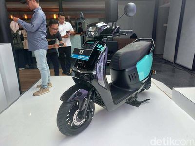 GOTO & TOBA Luncurkan Motor Listrik H5, Harga Rp 20 Jutaan