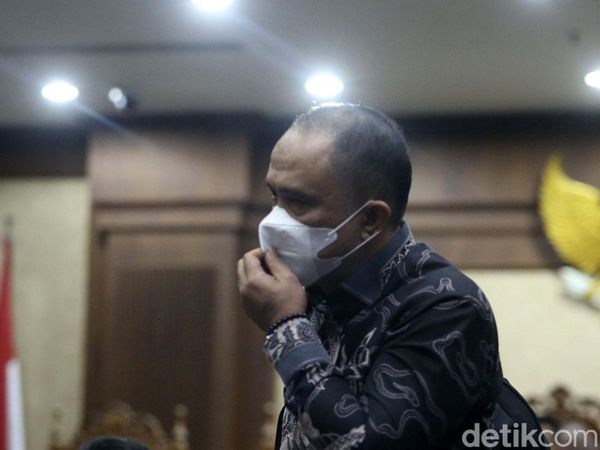 Korupsi BTS 4G, Irwan Hermawan Divonis 12 Tahun Penjara