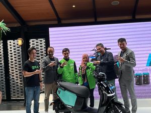 Motor Listrik Electrum H5 Meluncur di Indonesia, 500 Unit Dipakai Mitra Gojek Motor Listrik Electrum H5 Meluncur di Indonesia, 500 Unit Dipakai Mitra Gojek