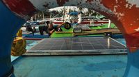 Canggih! Kapal Nelayan Dipasang Panel Surya Biar Hemat Ongkos