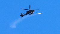 Penampakan Helikopter Apache Israel Bombardir Gaza