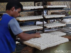 Jerit Perajin Tahu di Bandung Imbas Mahalnya Harga Kedelai
