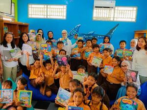 PIS Tumbuhkan Kecintaan Pada Laut untuk Anak Sekolah PIS Tumbuhkan Kecintaan Pada Laut untuk Anak Sekolah