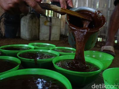 Potret Pembuatan Gula Kelapa Purbalingga, Omzetnya Rp 12 Juta Per Bulan