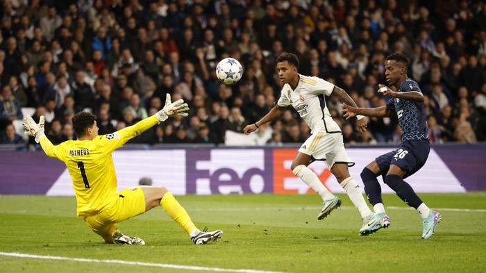 Soccer Football - Champions League - Group C - Real Madrid v S.C. Braga - Santiago Bernabeu, Madrid, Spain - November 8, 2023 Real Madrids Rodrygo scores their third goal REUTERS/Juan Medina