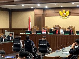 Irwan Hermawan Terdakwa Kasus BTS Divonis 12 Tahun Penjara Irwan Hermawan Terdakwa Kasus BTS Divonis 12 Tahun Penjara