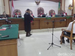 Kala Eks Rektor Unud Disebut Menabuh Genderang Perang di Sidang Korupsi SPI Kala Eks Rektor Unud Disebut Menabuh Genderang Perang di Sidang Korupsi SPI