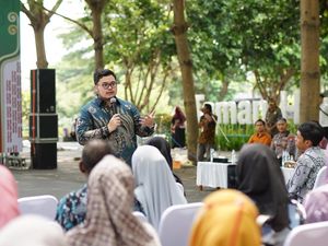 Bupati Dhito Beri Bantuan untuk 8.000 Guru Agama Non-Formal di Kediri
