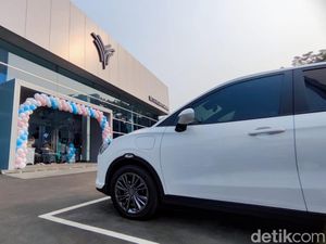 Penampakan Dealer Pertama NETA di RI yang Punya Fasilitas Fast Charging