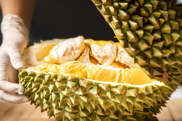 Waspada! 5 Efek Samping Ini Terjadi Jika Terlalu Banyak Makan Durian
