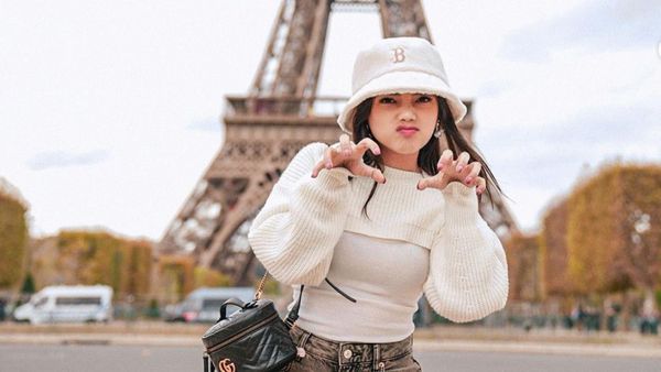 8 Potret Fuji Liburan ke Eropa, Sempat Panik Karena Tas Dicopet Maling