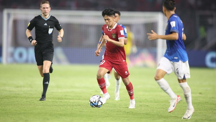 Selesai sudah babak pertama Indonesia vs Ekuador di Piala Dunia U-17 2023. Diwarnai gol yang dianulir VAR, skor sementara 1-1.