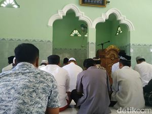 8+ Khutbah Jumat Menyambut Bulan Rajab, Memaknai Keutamaannya 8+ Khutbah Jumat Menyambut Bulan Rajab, Memaknai Keutamaannya