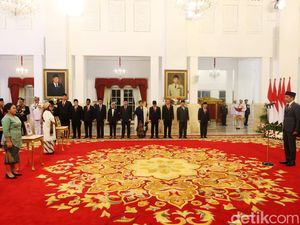 Jokowi Beri Gelar Pahlawan Nasional ke 6 Tokoh, Salah Satunya dari Jatim Jokowi Beri Gelar Pahlawan Nasional ke 6 Tokoh, Salah Satunya dari Jatim