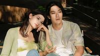 Foto: Kemesraan Cosplayer Karina Coser & Suami yang Terseret Ombak di Bali
