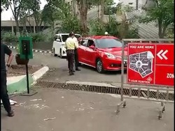 Makin Panas! Kini Tamu Keluar Masuk Hotel Sultan Wajib Lapor PPKGBK