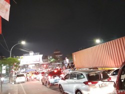 Jalan Sultan Alauddin Macet Parah, Kendaraan Mengular 2 Km