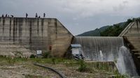 Bisa-bisanya Penahan Banjir Bandang Jadi Tempat Piknik