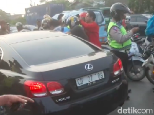 Mobil Berpelat Kedubes LN Tabrak Warga di Jakut, Ini 5 Hal Diketahui Mobil Berpelat Kedubes LN Tabrak Warga di Jakut, Ini 5 Hal Diketahui