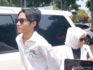 Okie Agustina Putuskan Cerai, Kiesha Alvaro: Bunda Sendiri Saja Habis Ini Okie Agustina Putuskan Cerai, Kiesha Alvaro: Bunda Sendiri Saja Habis Ini