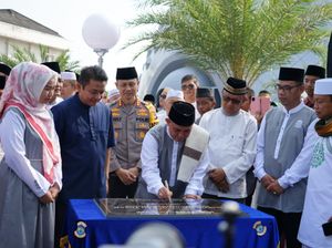 Walkot Resmikan Masjid Agung Pertama Qubah Timah di Pangkalpinang