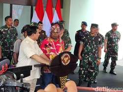 Prabowo Puji Suku Kamoro Hibahkan Tanah untuk RS TNI: Setia