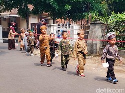 Kala Siswa TK di Cimahi Peringati Hari Pahlawan