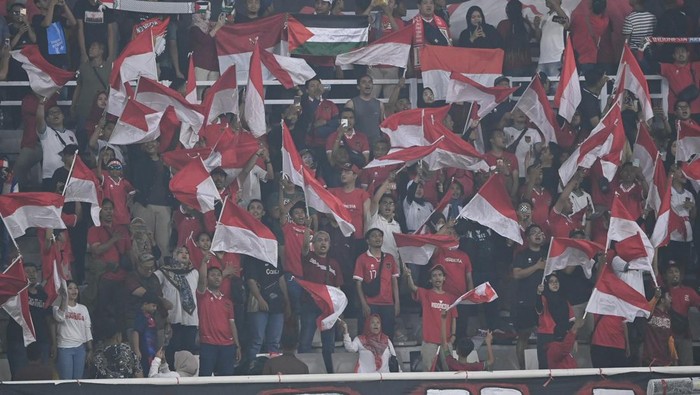 Piala Dunia U-17 2023 resmi dibuka di Stadion Gelora Bung Tomo, Surabaya, Jawa Timur, Jumat (10/11/2023). Begini suasana upacara pembukaan Piala Dunia U-17.