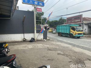 Kesaksian Warga Sebelum Mayat Sopir Online Ditemukan Terikat Lakban di Mobil Kesaksian Warga Sebelum Mayat Sopir Online Ditemukan Terikat Lakban di Mobil