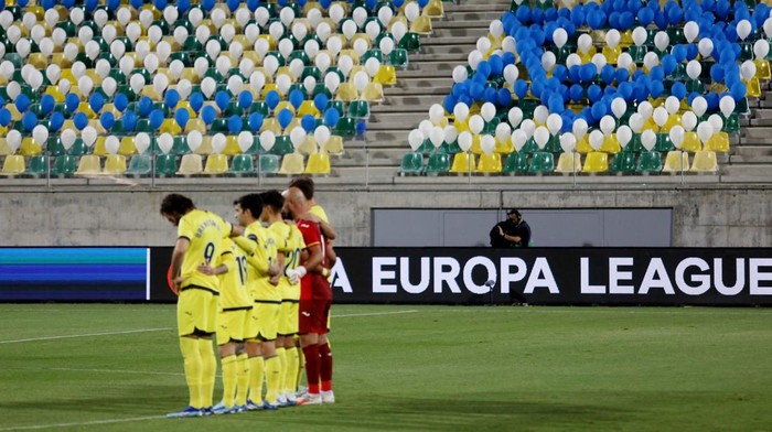 Soccer Football - Europa League - Group F - Maccabi Haifa v Villarreal - AEK Arena, Larnaca, Cyprus - November 9, 2023 General view during a minutes silence for the victims of the devastating events in Israel and Palestine REUTERS/Yiannis Kourtoglou