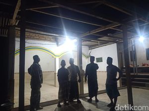 35 Rumah di Pamekasan Rusak Diterjang Angin Kencang 35 Rumah di Pamekasan Rusak Diterjang Angin Kencang