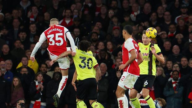 Soccer Football - Premier League - Arsenal v Burnley - Emirates Stadium, London, Britain - November 11, 2023  Arsenal's Oleksandr Zinchenko scores their third goal REUTERS/Toby Melville NO USE WITH UNAUTHORIZED AUDIO, VIDEO, DATA, FIXTURE LISTS, CLUB/LEAGUE LOGOS OR 'LIVE' SERVICES. ONLINE IN-MATCH USE LIMITED TO 45 IMAGES, NO VIDEO EMULATION. NO USE IN BETTING, GAMES OR SINGLE CLUB/LEAGUE/PLAYER PUBLICATIONS.