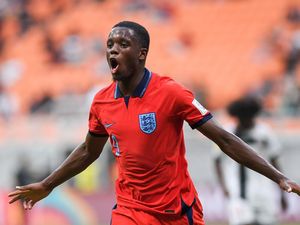 Inggris Pesta Gol ke Gawang Kaledonia Baru di Piala Dunia U-17 Inggris Pesta Gol ke Gawang Kaledonia Baru di Piala Dunia U-17