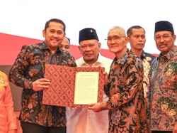 Ketua Kelompok DPD di MPR M Syukur Terima Mandat dari Wapres Ke-6 RI