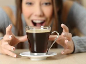 Setiap Hari Selalu Minum Kopi? Kenali 5 Tanda Kecanduan Kafein Setiap Hari Selalu Minum Kopi? Kenali 5 Tanda Kecanduan Kafein