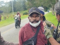 Polisi Kembali Tangkap 1 DPO Pemubunuh Aktivis Papua Michelle Kurisi