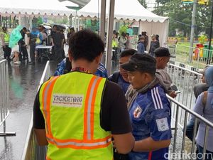 Antusiasme Warga Bandung Nonton Pildun U-17 di Stadion Si Jalak Harupat